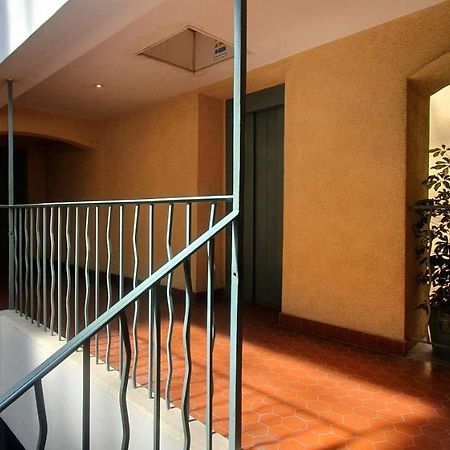 Appartement Chambre d'Hôtes sde, wc privé climatisé dans loft 80m2 Espace commun avec les habitants Salon et cuisine à Toulon Extérieur photo