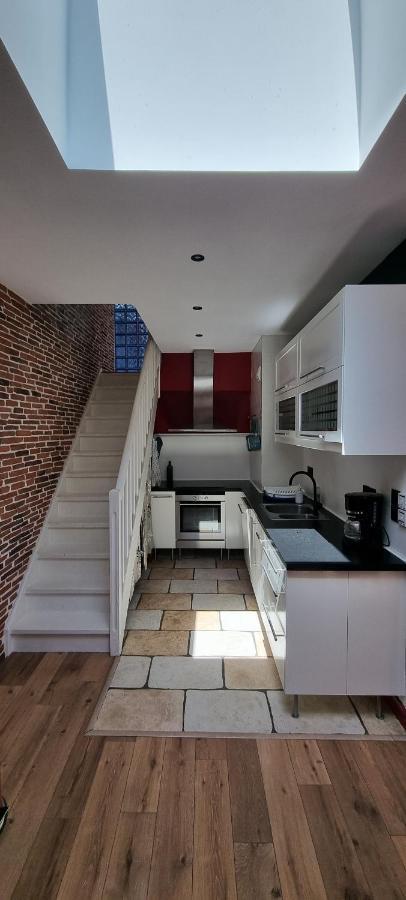 Appartement Chambre d'Hôtes sde, wc privé climatisé dans loft 80m2 Espace commun avec les habitants Salon et cuisine à Toulon Extérieur photo