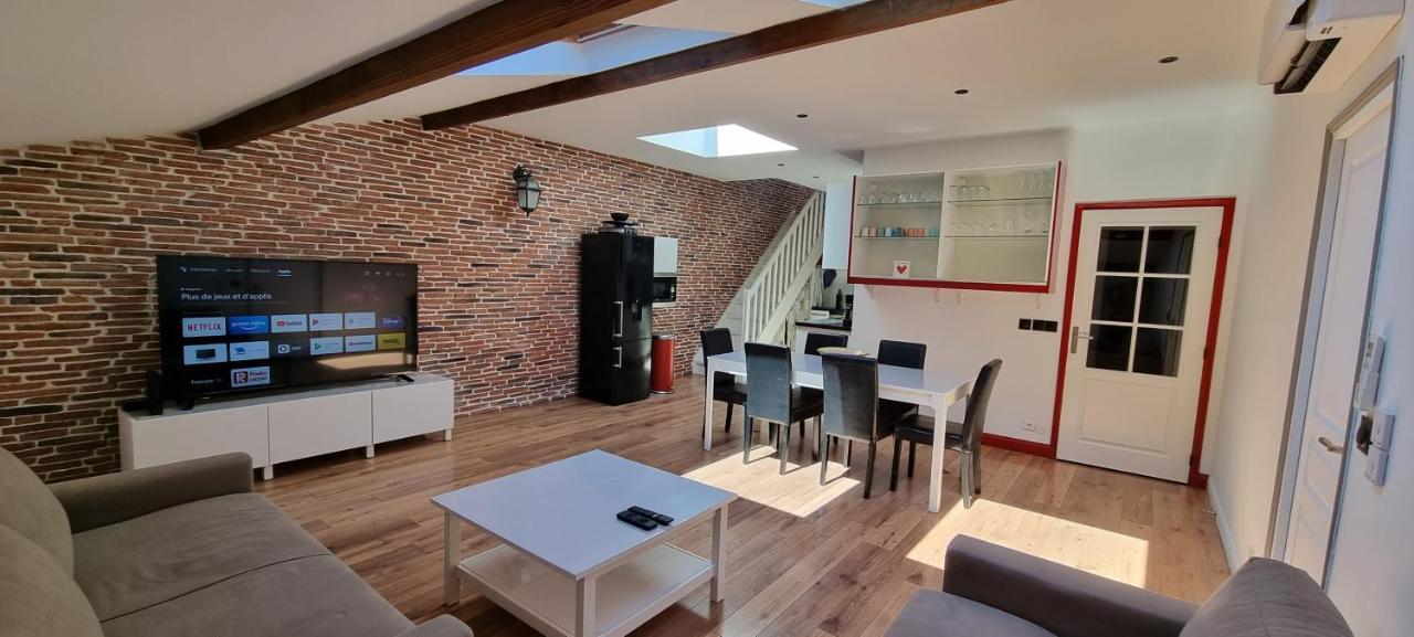 Appartement Chambre d'Hôtes sde, wc privé climatisé dans loft 80m2 Espace commun avec les habitants Salon et cuisine à Toulon Extérieur photo