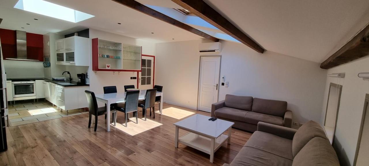 Appartement Chambre d'Hôtes sde, wc privé climatisé dans loft 80m2 Espace commun avec les habitants Salon et cuisine à Toulon Extérieur photo