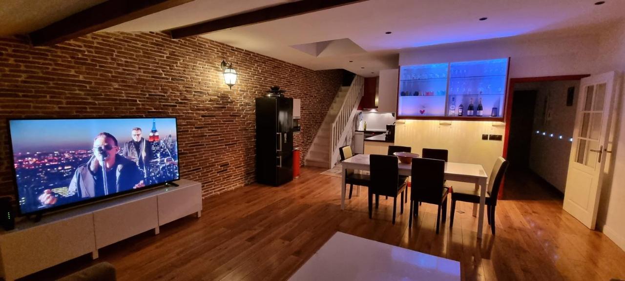 Appartement Chambre d'Hôtes sde, wc privé climatisé dans loft 80m2 Espace commun avec les habitants Salon et cuisine à Toulon Extérieur photo